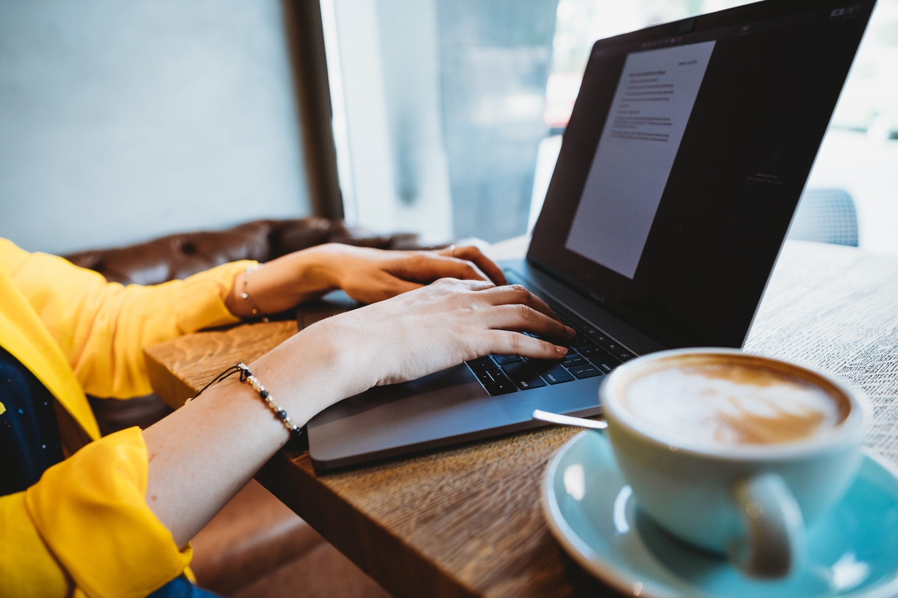 lady using laptop to represent gig economy